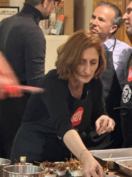 Immobilier d’entreprise sur-mesure à Toulouse : ADE IMMO PRO célèbre l’esprit d’équipe avec le TO XIII lors d’un atelier culinaire local animé par trois chefs toulousains de renom