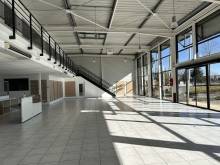 Pamiers local commercial 2000 m